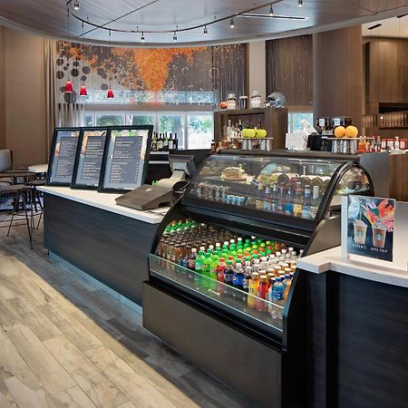 Courtyard By Marriott Dallas Downtown/Reunion District Exterior foto