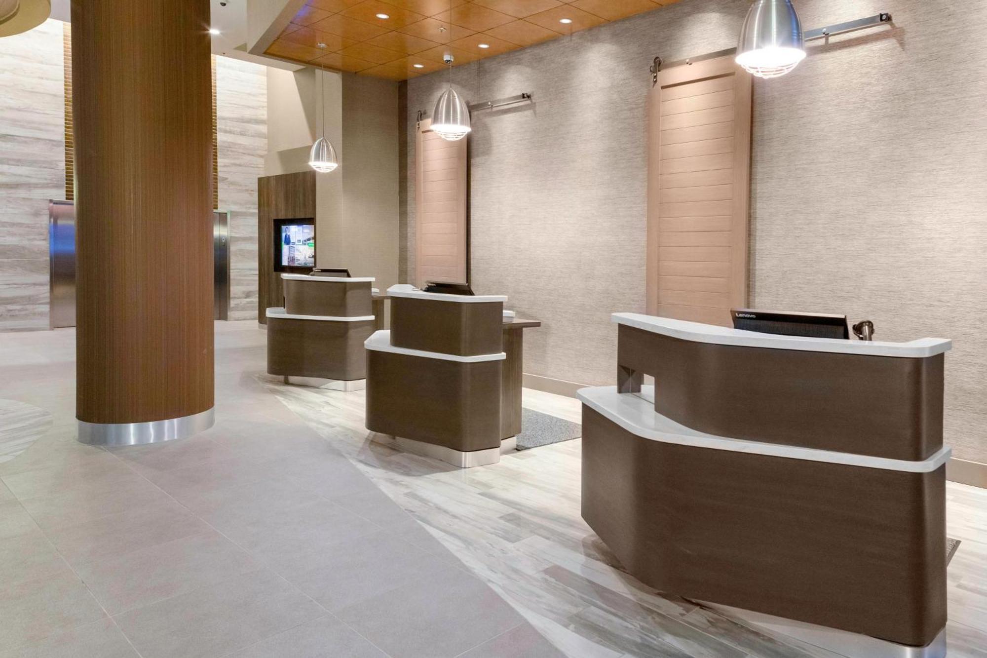 Courtyard By Marriott Dallas Downtown/Reunion District Exterior foto